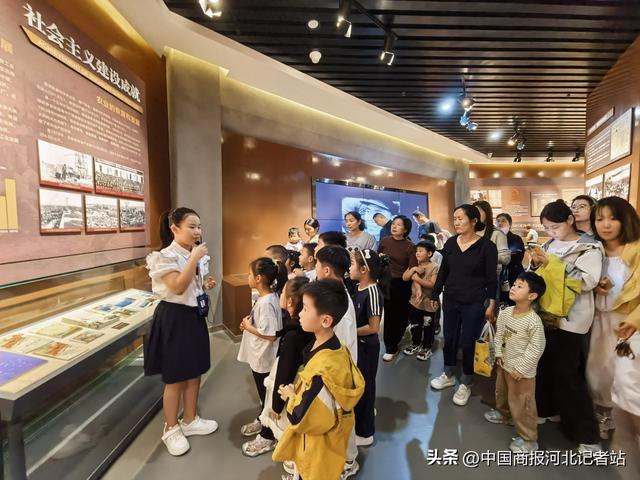 河北隆尧：博物馆迎“双节”参观热潮