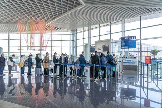 俄罗斯免签来了！青岛机场每周3班直飞莫斯科，最新航班时刻表请收好