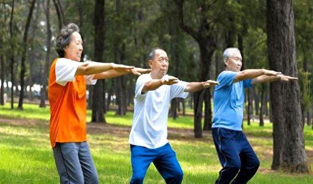 低温天气究竟如何科学健身钟南山提醒天冷运动需注意五点