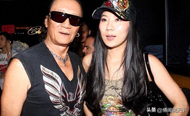 豁出去了！自曝私密事的Coco	，没给89岁的谢贤留一点体面