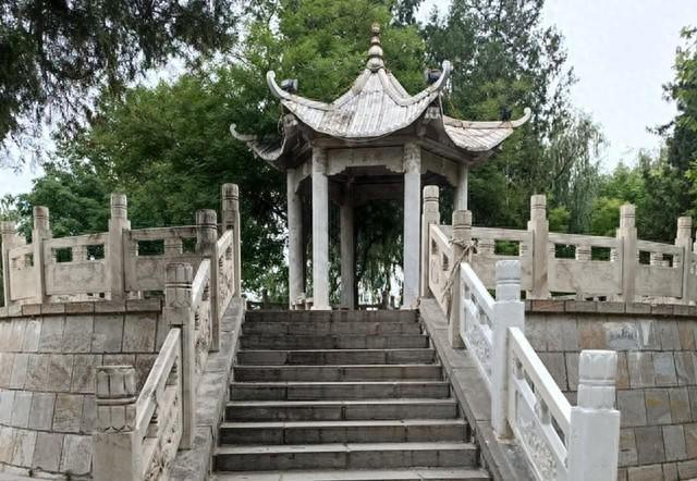 人文齐鲁|古诗词里的单县文化地标：梁园和栖霞山