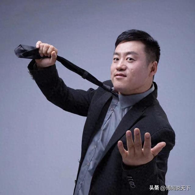 赵本山没想到	，爱徒宋晓峰因为女儿闺蜜的爆料，体面被撕得粉碎！