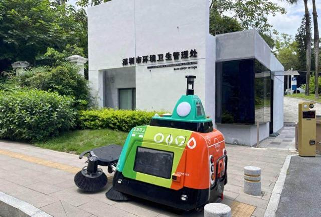 无人驾驶环卫车将上岗深圳！穗企拿下100台自动驾驶清扫车订单