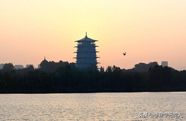 灞河的早晨