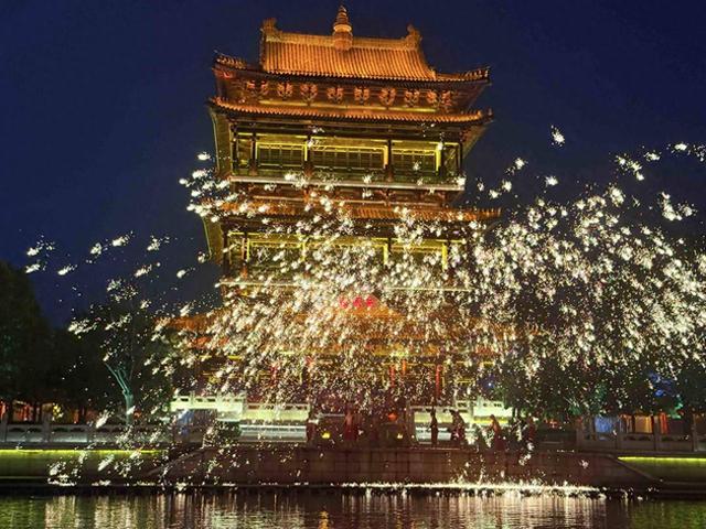 暑期年轻人爱上小城慢游，山东潍坊、枣庄进入高星酒店预定增幅top10