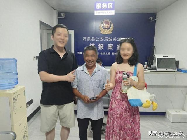 游客：石泉不但景美，人更美！