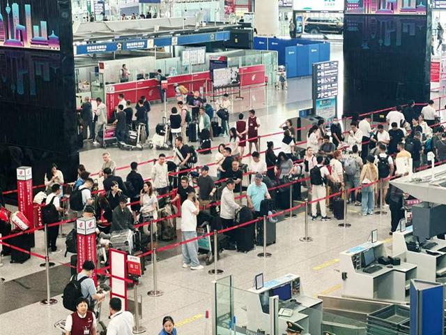 首都机场：升级入境服务 礼遇八方旅客