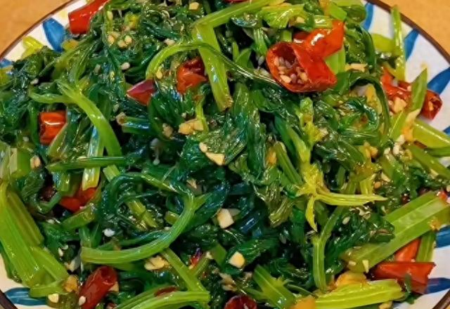 婆婆做的这道菜我是服了，这才是下饭菜中天花板，上桌秒光比肉香