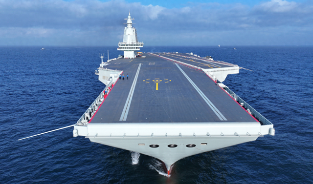 福建舰理想母港在台湾？台退将：8万吨巨舰对美日威慑超乎想象！