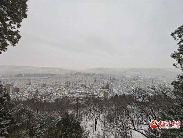 陇拍客丨甘谷：一雪覆青山 天门入画来