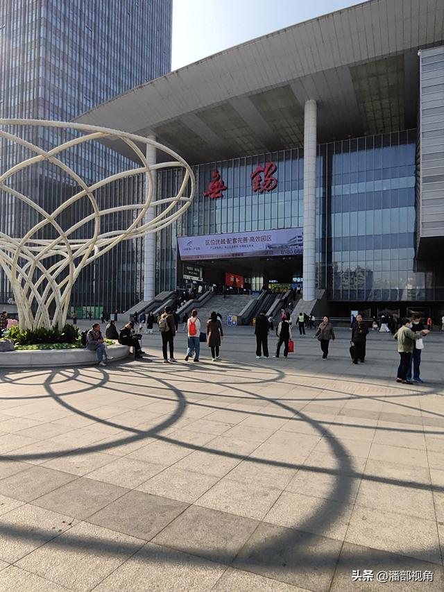 周末去坐了一趟无锡-上海的火车