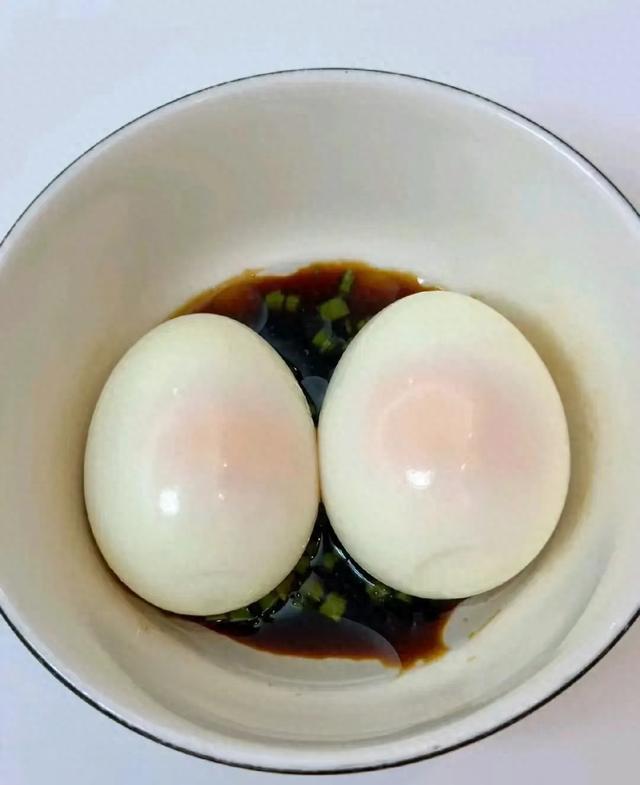 体重下98后，发现一个掉秤更快的方法：早上吃2个鸡蛋