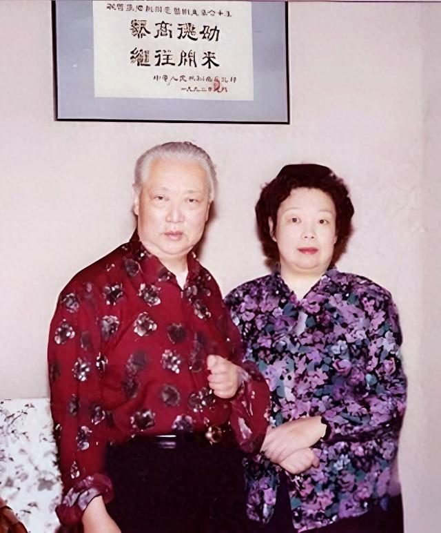 京剧演员谢虹雯：丈夫杨宝森早逝，改嫁张君秋后遭继子继女诟病