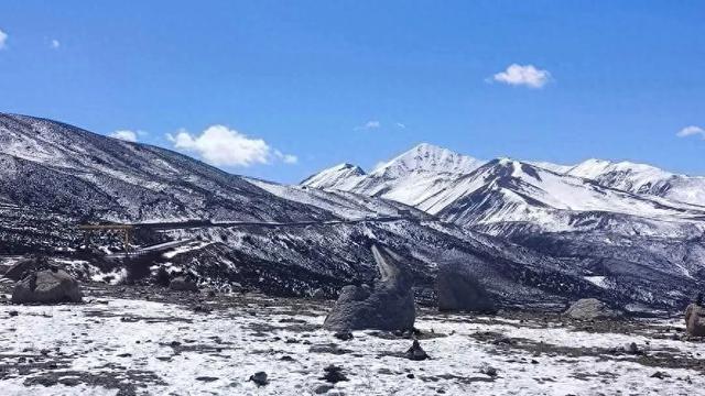 冬游西藏终极指南：2025冰雪奇缘，80+景区免票的冒险召唤！