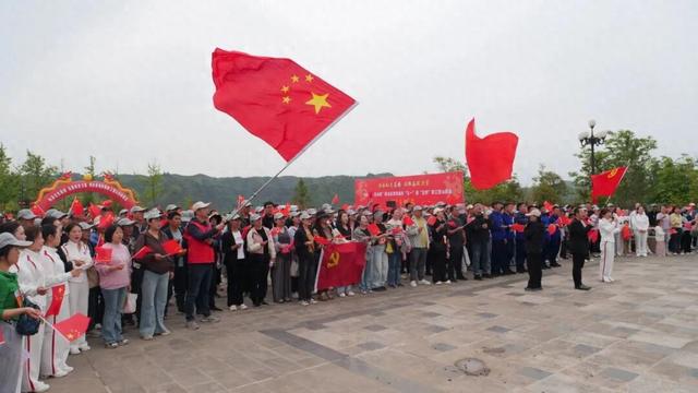 两当县：景区党建擦亮全域旅游“红色名片”