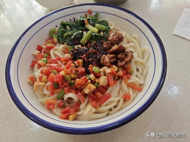 不在家做饭已经是大势所趋，中国菜流程太麻烦，年轻人无法适应