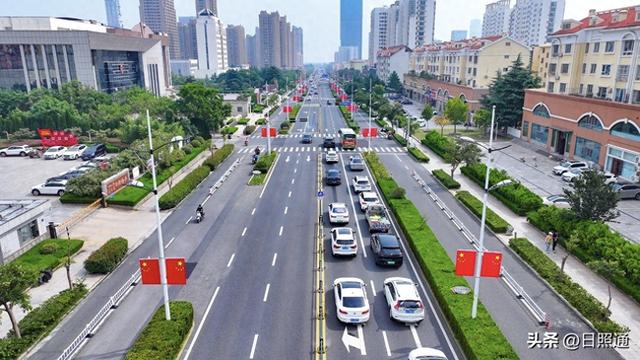 日照街头全红了！这抹中国红直接美到心坎里