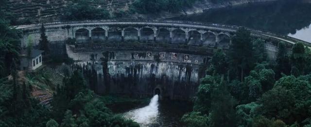 什么是跟着影视游乐山？