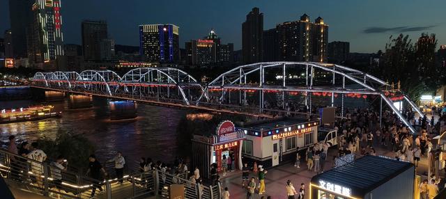 兰州有个藏在街巷里的”宝藏”市场
