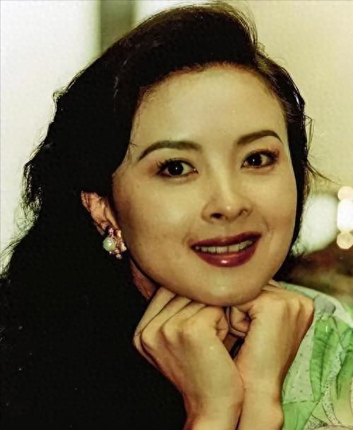 回国5天后安详离世！生前花20万美元盖学校，弥留之际包机回中国