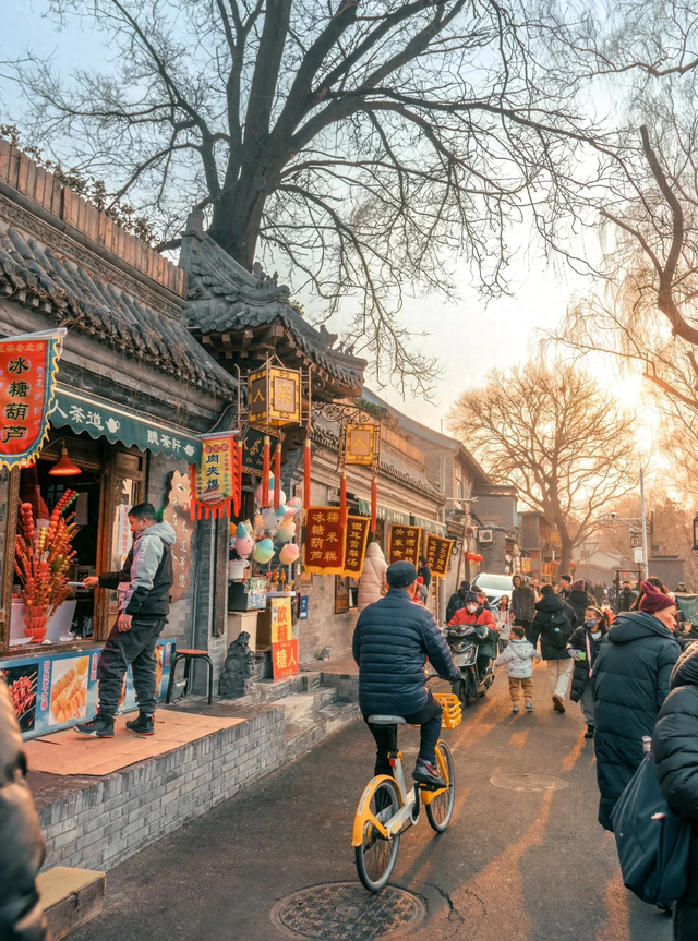 “蜗居”在北京胡同里的本地人：看不上外地人，本地人又找不到！