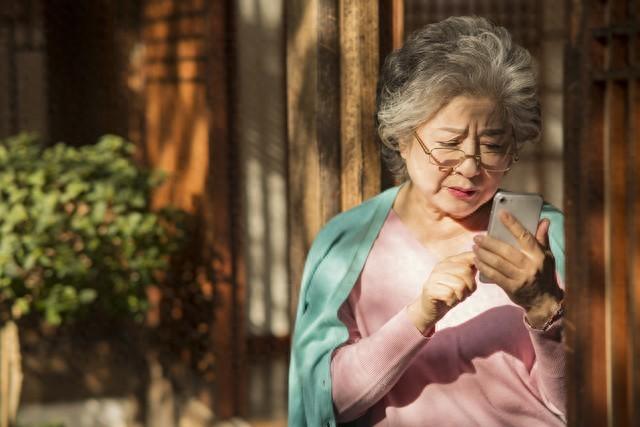 两性关系，60岁王阿姨坦言，过了65岁，女人最怕的是老伴“三不”
