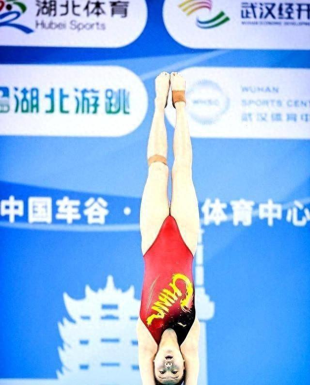 正式退出！全红婵官宣意外决定，中国跳水队无奈批准，陈芋汐祝福