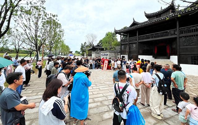 湖南中方县荆坪古村“焕新”迎客