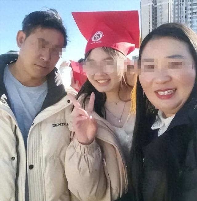 四川高考女孩杜彬洋去世！仅18岁，刚被北川医学院录取，弟弟立碑
