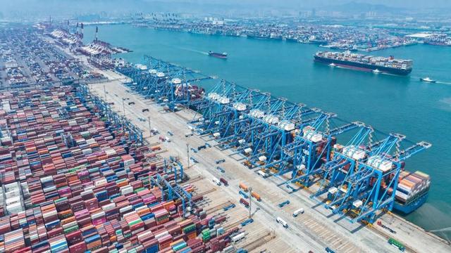 霍高原到青岛港方舟智能公司参加“大下沉、大交流、大提升”活动