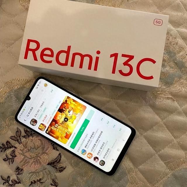 低于1000元的手机为何火爆？红米直接给答案，理性“摆烂”之选​