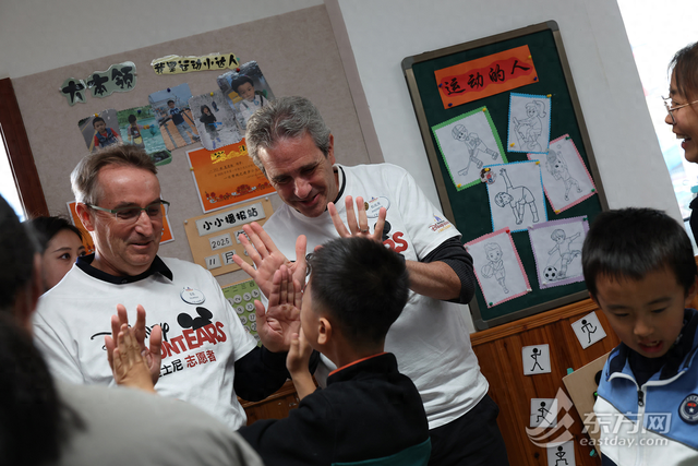 迪士尼魔法遇上无障碍力量：环球船长携200位伙伴共绘“人人共享”新图景