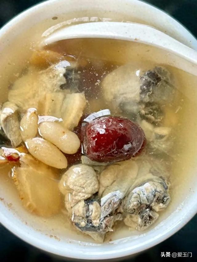 羊菌肚煲花胶西洋参 2026年羊肚菌加花胶煲汤 羊菌肚煲花胶西洋参 2026年羊肚菌加花胶煲汤