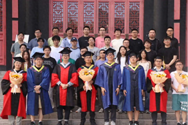 甘肃‖兰大团队突破瓶颈，新芯片问世！