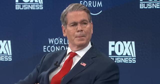 贝森特“看热闹”：中国按期交付稀土我相当满意，中日摩擦没有波及美国…