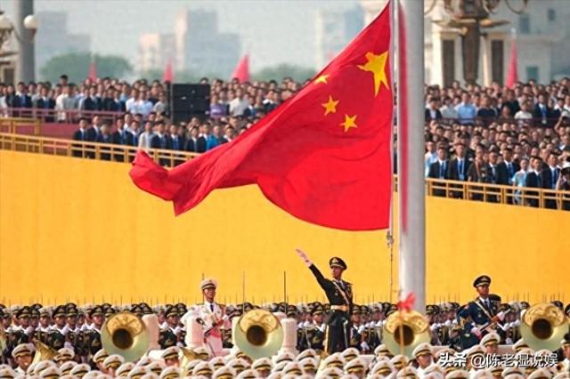 一生报国终得圆满！102岁老兵看完阅兵离世，孙女发声曝更多细节
