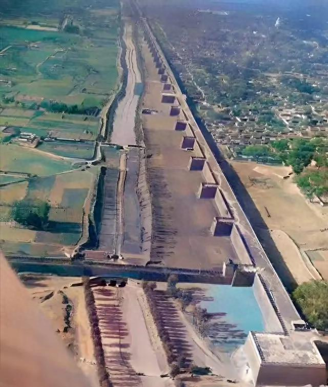 太壮观了吧——100年前北京城墙影像，如果都还在	，会是啥样？