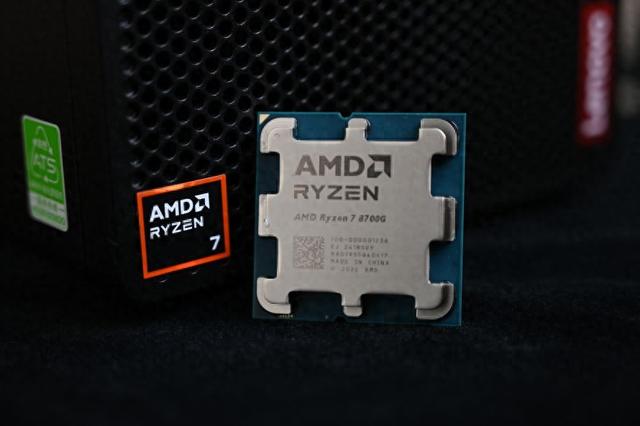 成本与效率的平衡：锐龙7 8700G与i7-14700谁更胜一筹？