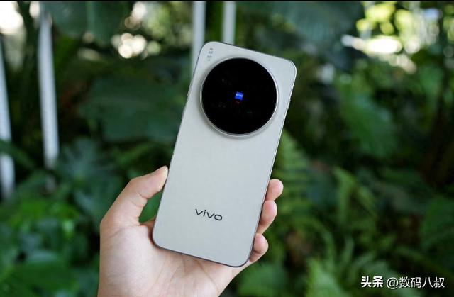 全球首发天玑9500处理的vivo X300系列核心参数曝光，电池小了点！