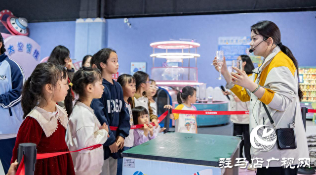驻马店市科技馆：“双节”科普活动吸引上万人参与 沉浸式体验激发青少年科学热情​​