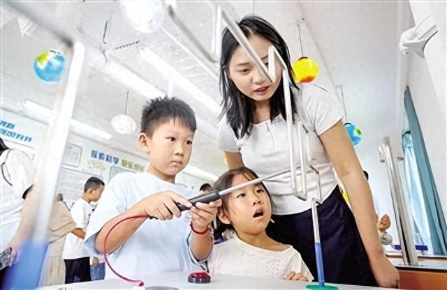 将科普触角“深入”社区 我市第二家蚂蚁科技馆在惠济区开馆