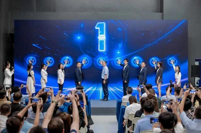 倒计时一周｜2025世界人形机器人运动会发布会举行