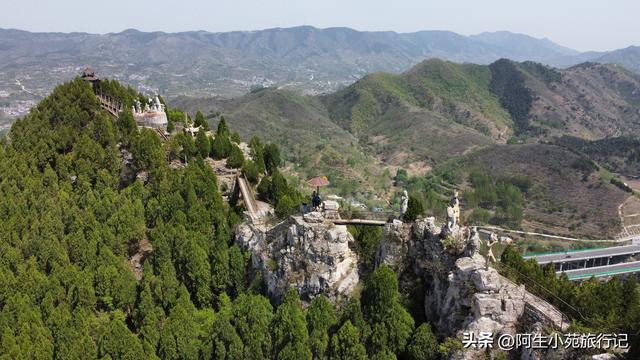 没想到在济南四门塔对面山顶上隐藏着唐僧师徒四人，知道是哪里吗
