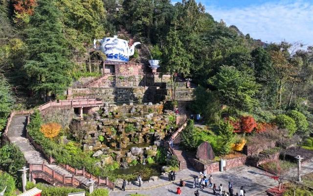 秋假遇上好天气 登高蒙顶赏山色