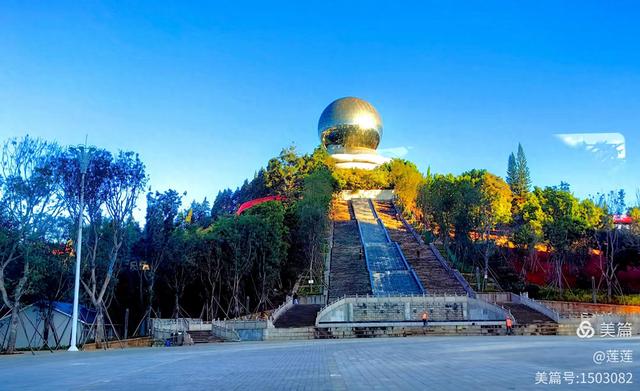 七彩云南中华岿：壮美风景如画瑰 开了眼界沪嘉归