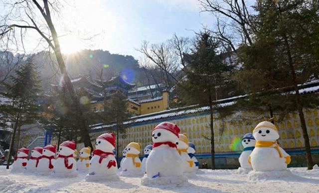 辽宁鞍山：冬日胜景揽客来