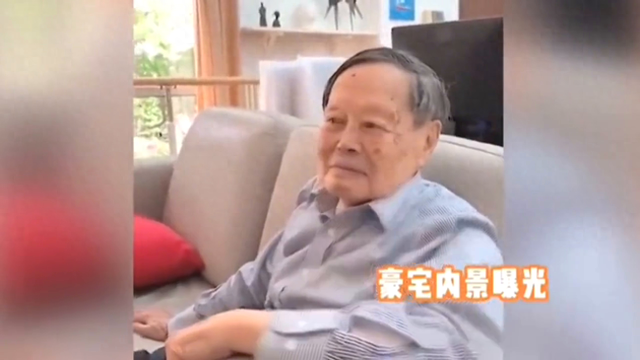 杨振宁翁帆北京豪宅迎春，室内布置典雅，婚纱照成焦点