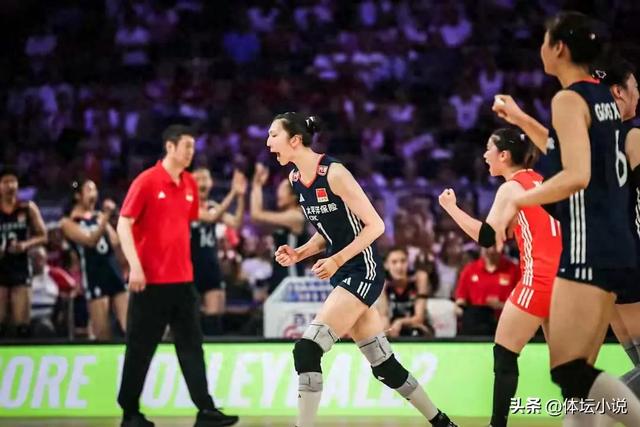 四强出二！世界女排联赛总决赛:意大利横扫美国，中国女排遭逆转