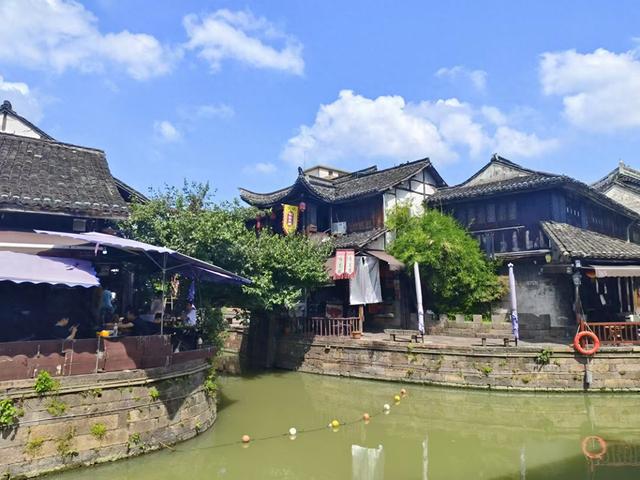 湖州古镇很世俗，也很江南