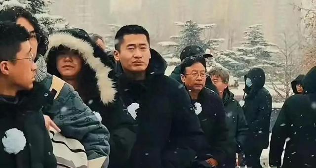 聂卫平送别仪式直击！围棋界“领军人物”登场	，一个细节惹众怒了